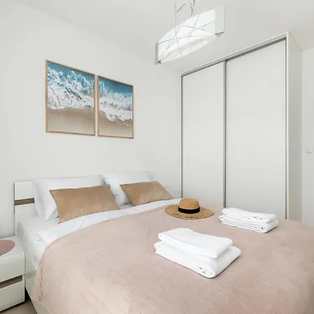 Seaside Kasprowicza 14 *